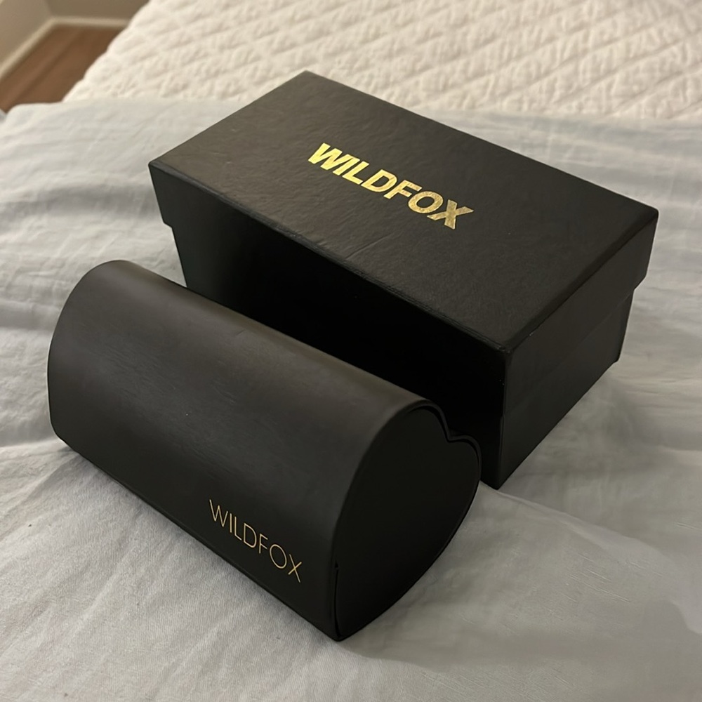 Wildfox Heart Shaped Sunglasses Case with Box and Cloth Pouch